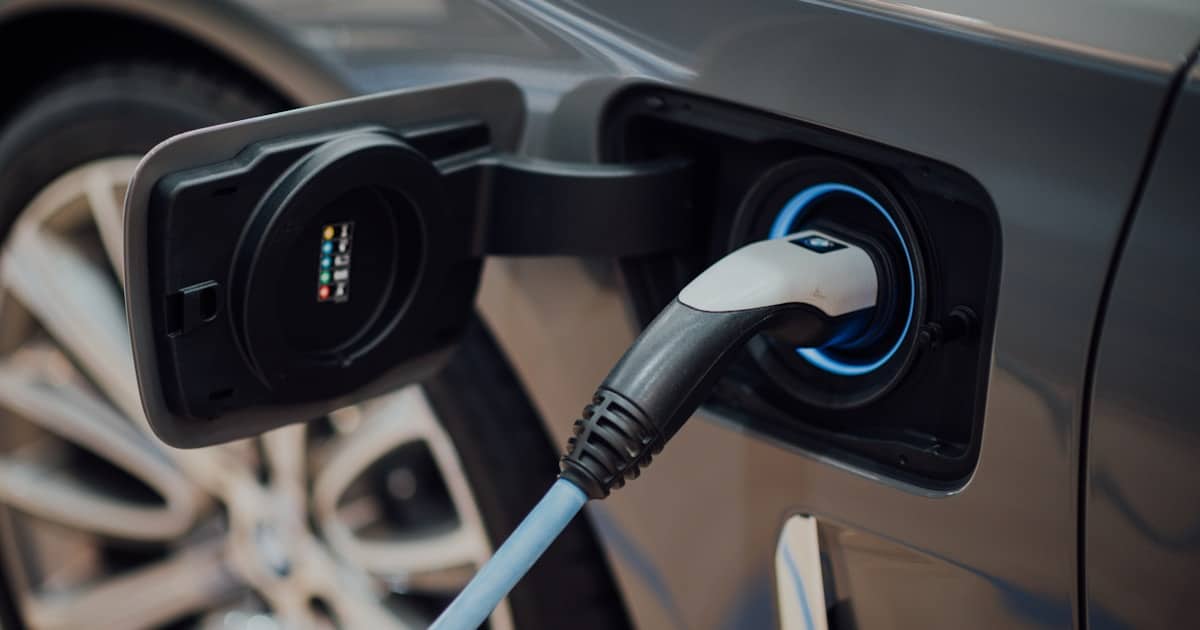 Nouveau Toyota RAV4 hybride rechargeable 2026 : autonomie, prix et tout ce qu’il faut savoir