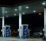 Station-service eclairee de nuit