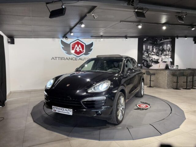 ✨ Les arrivages de la semaine • PORSCHE CAYENNE 4.8i V8 - 400ch - BVA Tiptronic S - Start&Stop — 25 990 € • MERCEDES VITO Compact 2.8t 114 CDI BlueEfficiency - 